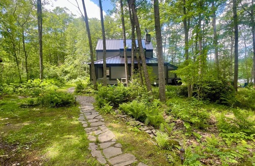 Bremen House | Lake Living Done Right! 3-bedroom year around house!