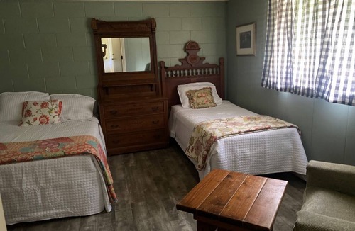 Holderness Hotel | Lake Suite 6, Full Kitchen, Private Beach + Dock Access, Not Dog Friendly