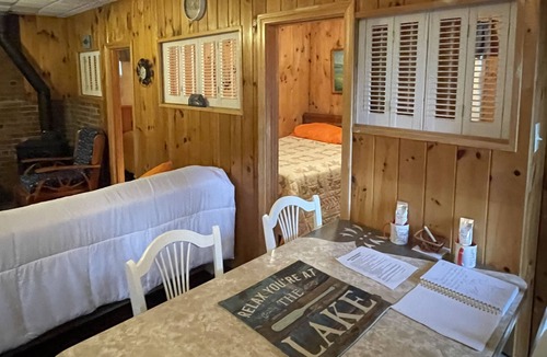 East Wakefield House | Lake View Cottage with Hammock/Swing & Fire Pit & Two New Jacuzzi Spa Hot Tubs