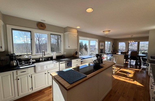 Wilmington House | Lake Whitingham- Wards beach, Hot tub, views