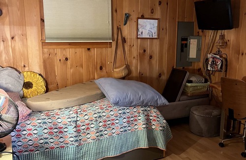 Laconia Cottage | Lake Winnepesaukee waterfront cottage