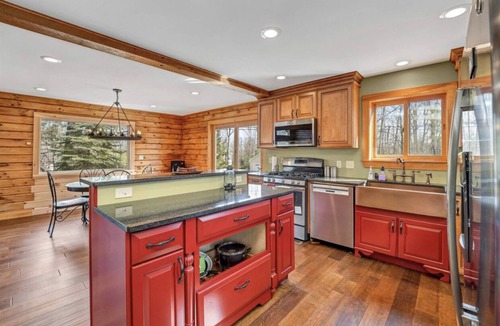 Moultonborough Cabin | Lake Winnipesaukee, Suissevale Modern Cabin