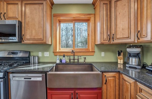 Moultonborough Cabin | Lake Winnipesaukee, Suissevale Modern Cabin