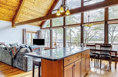 Wolfeboro House | Lake Winnipesaukee 4 season lakefront home! 2.5 miles to downtown Wolfeboro.