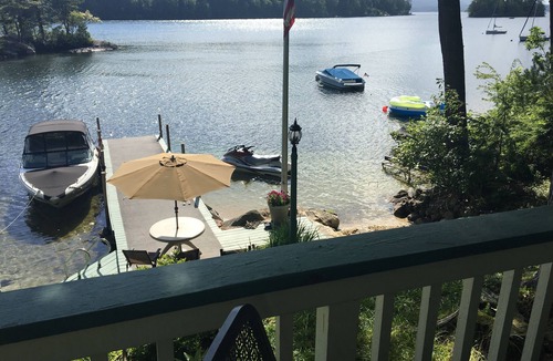 Alton Cottage | Lake Winnipesaukee Private Waterfront 3-bedroom cottage & dock in Roberts Cove.