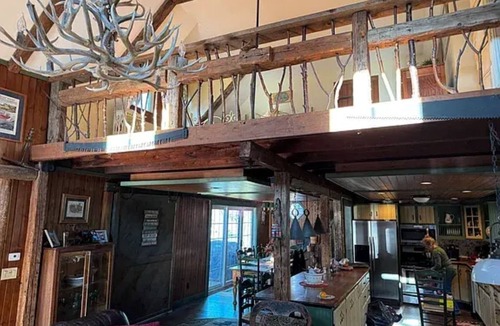 Alton Cottage | Lake Winnipesaukee View and Access - Stones throw to Public Beach and Boat Ramp