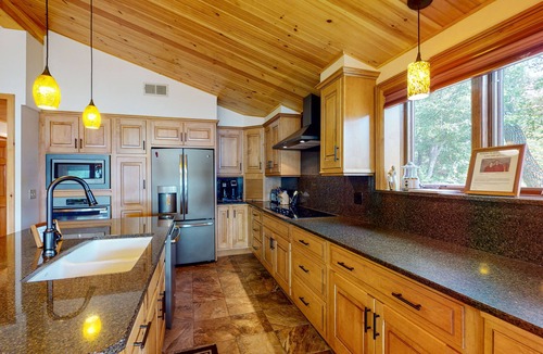 Alton Bay House | Lake Winnipesaukee Waterfront with Dock in Alton sleeps 6