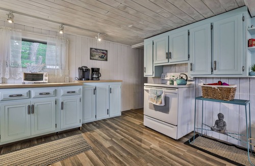 Lochmere Cabin | Lake Winnisquam Waterfront Camp Dog Friendly with Large Yard to Play!