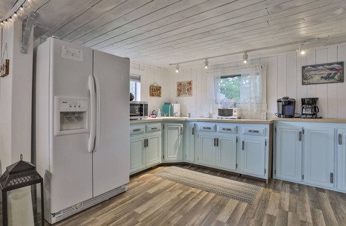 Lochmere Cabin | Lake Winnisquam Waterfront Camp Dog Friendly with Large Yard to Play!