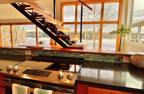 Windham House | Lakefront 15 mins from Portland, Experienced Super Host