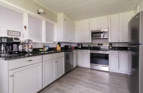 Durhamville House | Lakefront beauty near Sylvan Beach w/Kayaks