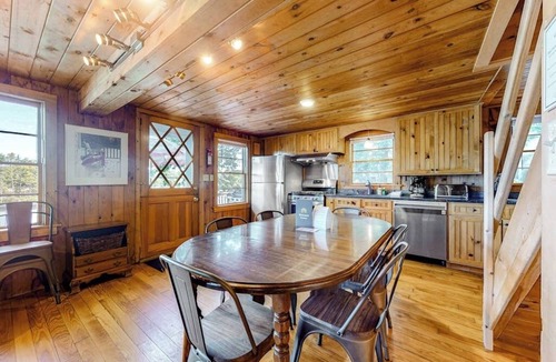 Pine River Pond House | Lakefront cottage with deck, patio, firepit, AC & W/D - secluded location