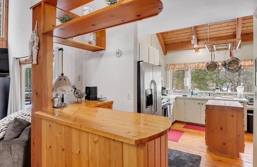 Hadley House | Lakefront Home on Great Sacandaga