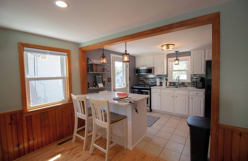 Shapleigh House | Lakefront Home w/Private Dock & Water Access