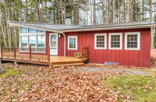 Nobleboro House | Lakefront house on Damariscotta Lake, perfect getaway