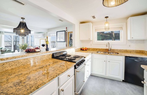 Gilford House | Lakefront, Mtn Views, Hot Tub, Game Room, & More!
