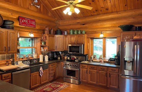 North Creek Cabin | Lakefront North Creek Cabin w/Sauna, Dock & Kayakn