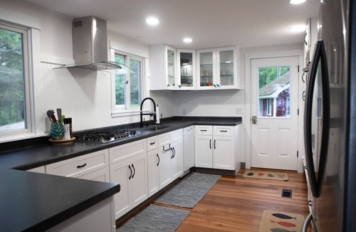 Nobleboro House | Lakefront Retreat with Private Docks & Kayaks