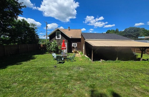 Lochmere House | Lakes Region Family Getaway & Pet Friendly