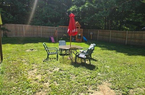 Lochmere House | Lakes Region Family Getaway & Pet Friendly