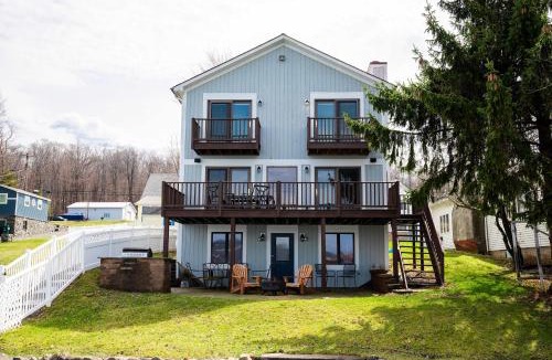 Rushville House | Lakeside Escape 9-Bedroom Home with Stunning Views