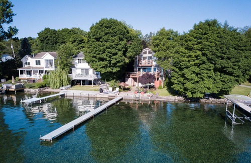Canandaigua House | Lakeside Home - We accept direct same day bookings w VRBO booking;2 pets welcome