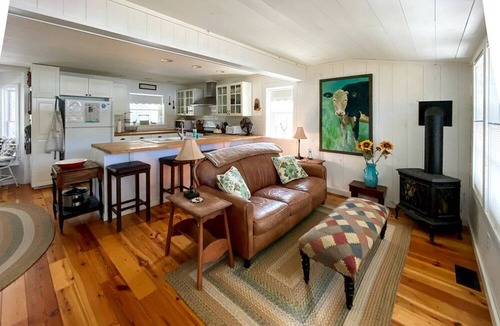 Wells House | Lakeside Renovated Farmhouse Cottage in Southern Adirondacks