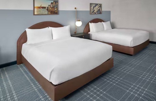 Canandaigua Hotel | Lakeside Retreat with Outdoor Pool, Hot Tub, and Stunning Sunset Views