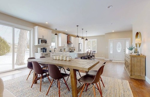 Malletts Bay House | Lakeside retreat with grill, fireplace, W/D, AC & sunset views - dog-friendly