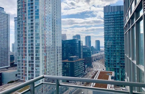 CityPlace Apartment | Lakeview 2B2B Modern Condo/FreeParking