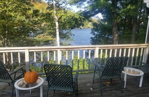 Newbury House | Lakewood Cottage Summ