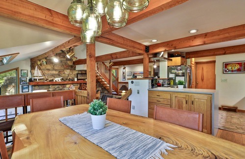Killington House | Lakewood Lodge: 4BR/2.5BA Killington Home | Private Hot Tub, Wood Fire, Kent Pond & EV Charging