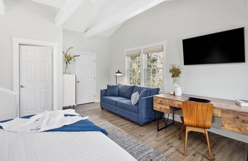 Vineyard Haven Hotel | Lamberts Cove Inn