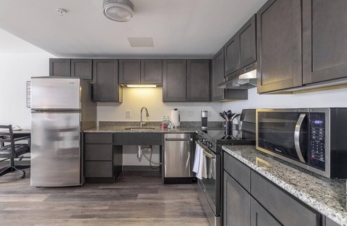 Downtown Hartford Apartment | Landing | Amazing 1BD, Game Room, Yoga Studio