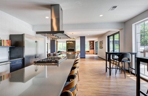 New Haven Apartment | Landing | Amazing 2BD, Game Room, Gym
