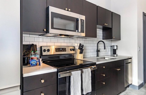 Downtown Hartford Apartment | Landing | Beautiful 1BD in Downtown Hartford