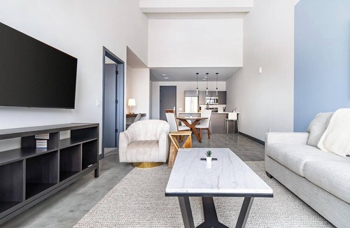 Downtown Hartford Apartment | Landing | Beautiful 1BD in Downtown Hartford