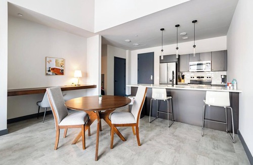 Downtown Hartford Apartment | Landing | Beautiful 1BD in Downtown Hartford