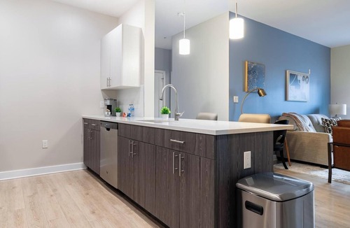 Windsor Apartment | Landing | Beautiful 2BD, Gym, Clubhouse