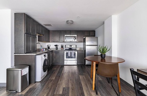 Downtown Hartford Apartment | Landing | Chic 1BD, Game Room, Gym