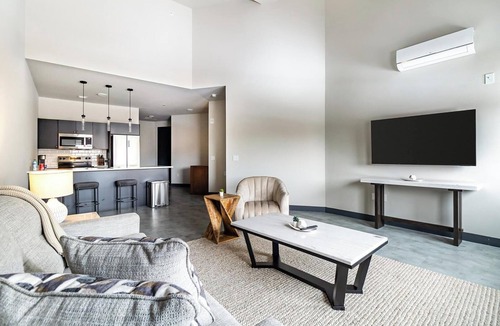 Downtown Hartford Apartment | Landing | Incredible 1BD in Downtown Hartford