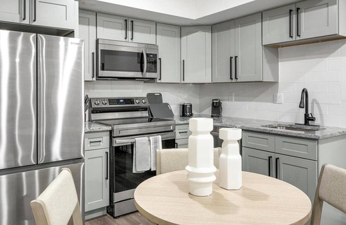 Spruce Hill Apartment | Landing | Incredible 2BD, Clubhouse, Gym