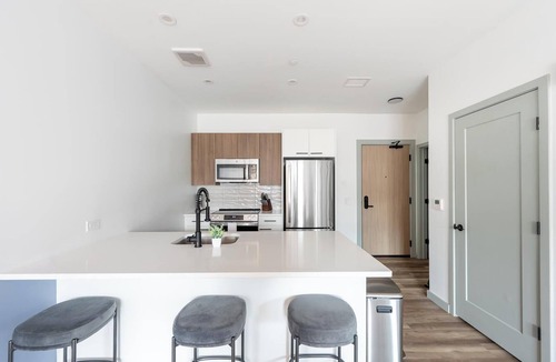 Haverhill Apartment | Landing | Modern 1BD, Gym, Pool