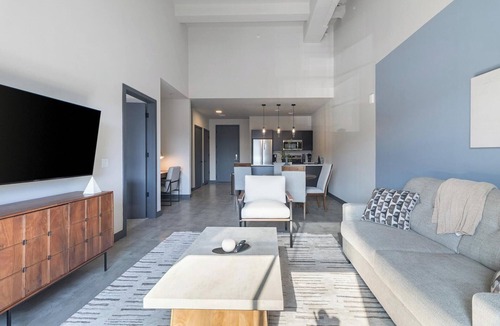 Downtown Hartford Apartment | Landing | Modern 1BD in Downtown Hartford