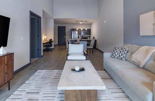 Downtown Hartford Apartment | Landing | Modern 1BD in Downtown Hartford