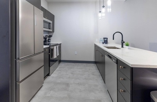 Downtown Hartford Apartment | Landing | Modern 1BD in Downtown Hartford