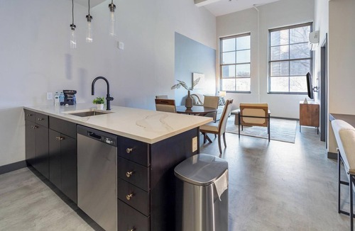 Downtown Hartford Apartment | Landing | Modern 2BD in Downtown Hartford