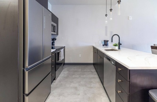 Downtown Hartford Apartment | Landing | Modern 2BD in Downtown Hartford