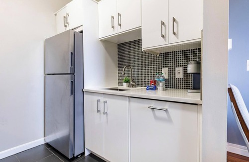 Downtown Apartment | Landing | Spectacular 1BD, Gym