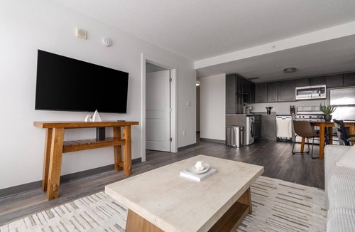 Downtown Hartford Apartment | Landing | Spectacular 1BD, Game Room, Pool